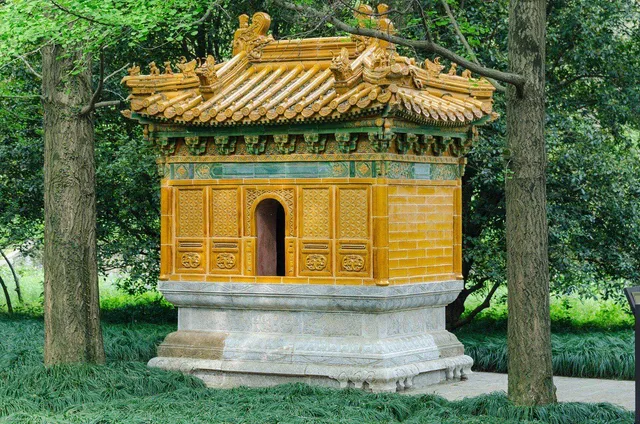 Ming Xiaoling Mausoleum in Nanjing